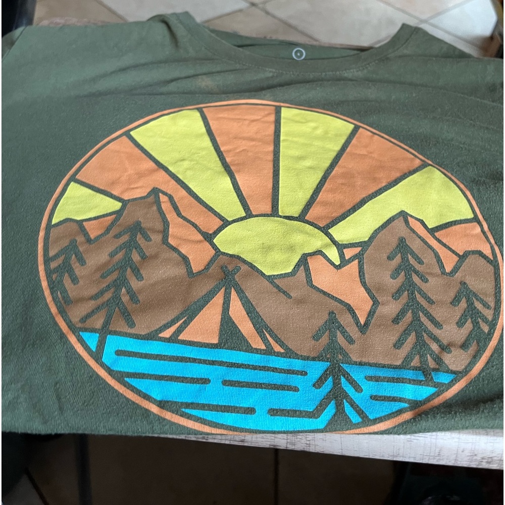 Mens t shirt